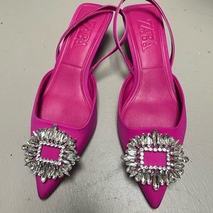 Zara Fuchsia Sling Back Kitten Heel Women's Close Toe Pumps Size 6